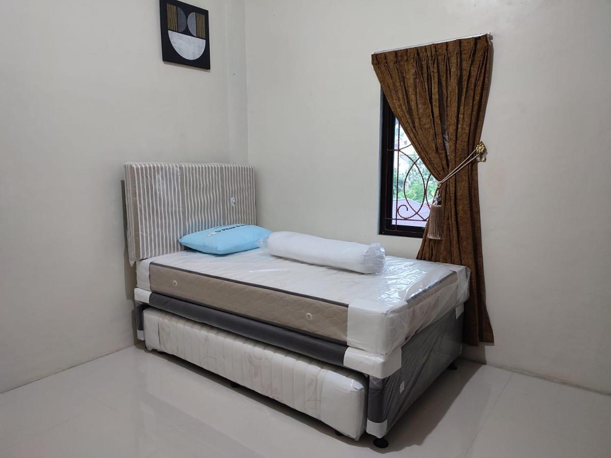M1 Residence Manado Eksteriør billede
